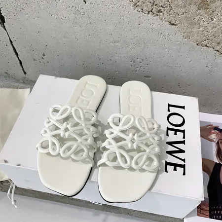 ロエベ スリッパ