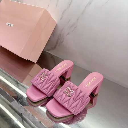 ミュウミュウ サンダル