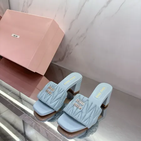 ミュウミュウ サンダル