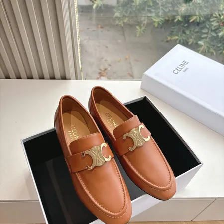 セリーヌ カジュアルシューズ