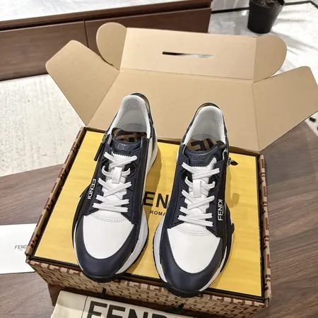 フェンディ スニーカー