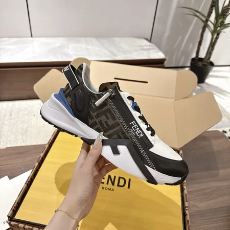 フェンディ スニーカー