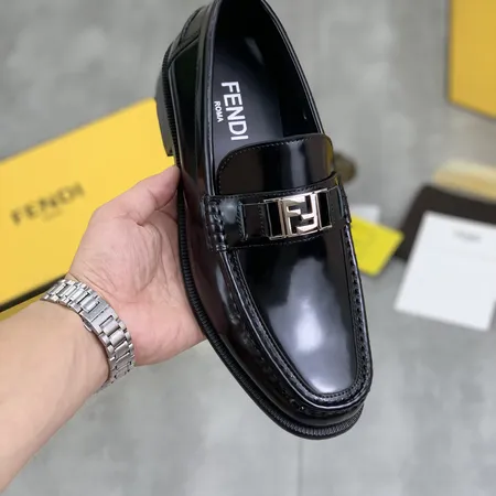 フェンディ ビジネスシューズ
