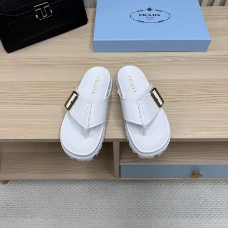 プラダ スリッパ