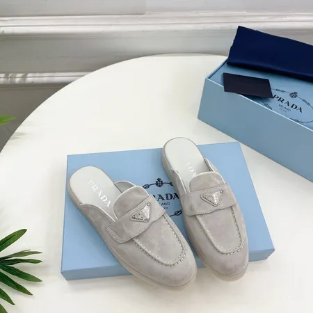 プラダ スリッパ