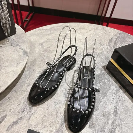 クリスチャン・ルブタン サンダル