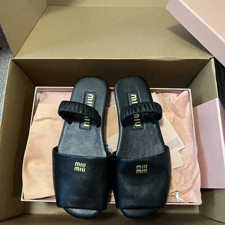 ミュウミュウ スリッパ