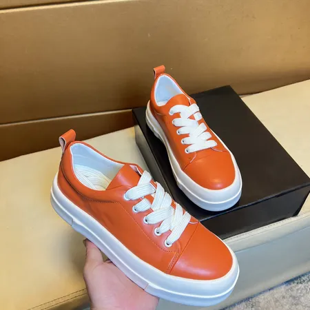 プラダ カジュアルシューズ