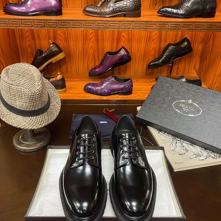 プラダ ビジネスシューズ