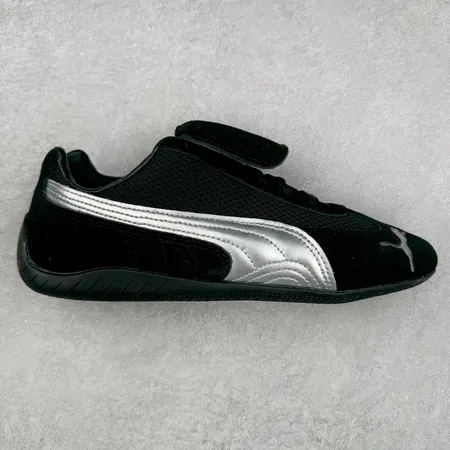 プーマ スニーカー