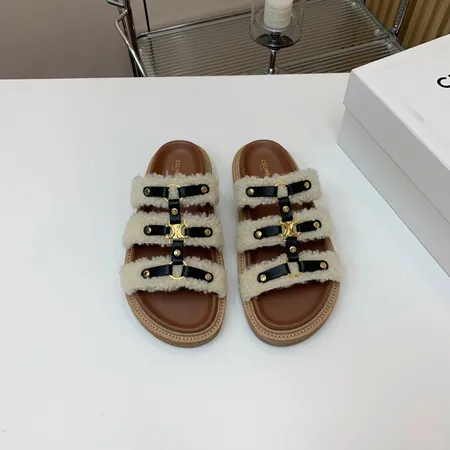 セリーヌ スリッパ