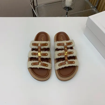 セリーヌ スリッパ