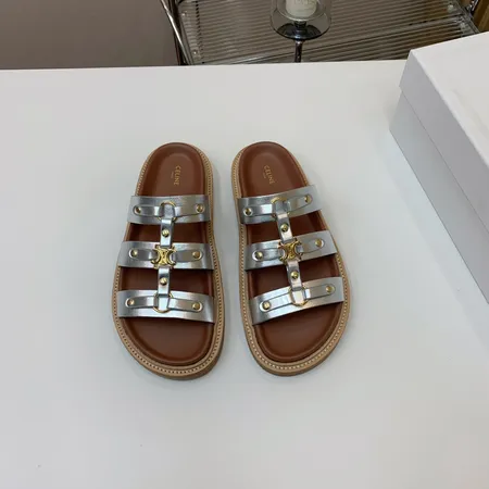 セリーヌ スリッパ