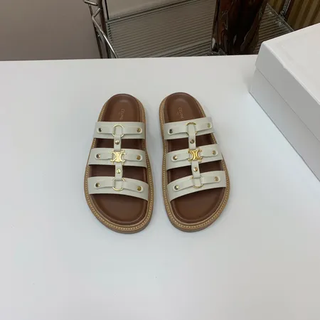 セリーヌ スリッパ