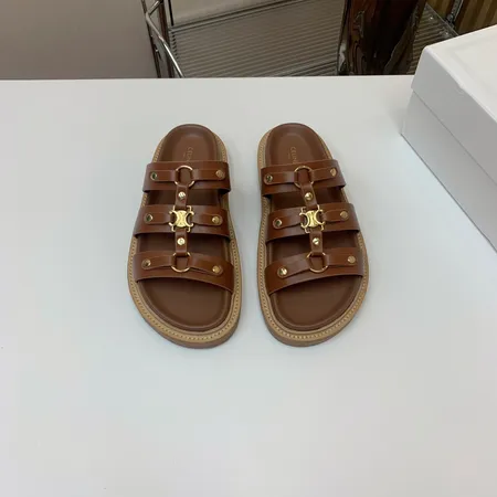 セリーヌ スリッパ