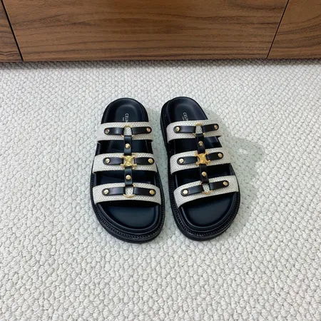 セリーヌ サンダル