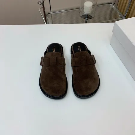 セリーヌ カジュアルシューズ