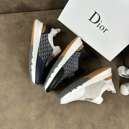 ディオール カジュアルシューズ