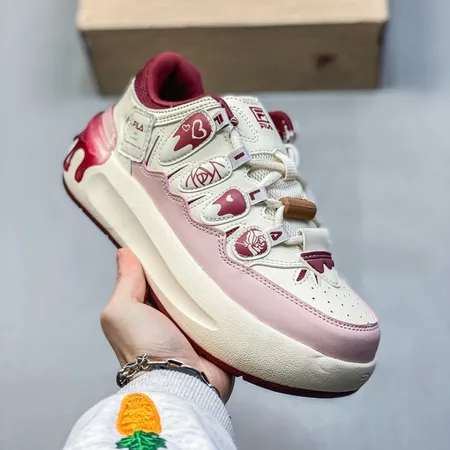 フィラ スニーカー