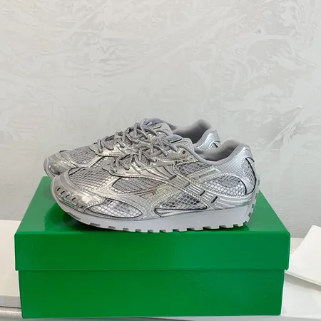 ボッテガ ヴェネタ カジュアルシューズ