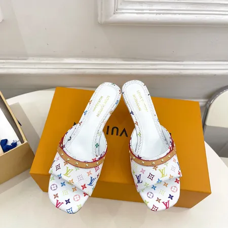 ルイヴィトン スリッパ