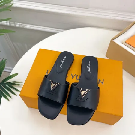 ルイヴィトン スリッパ