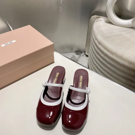 ミュウミュウ スリッパ