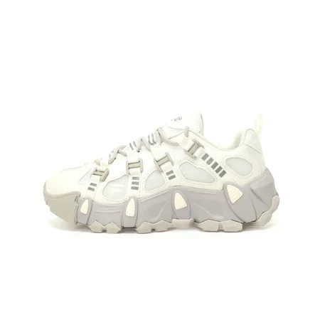 フィラ スニーカー