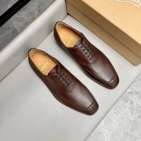 クリスチャン・ルブタン ビジネスシューズ