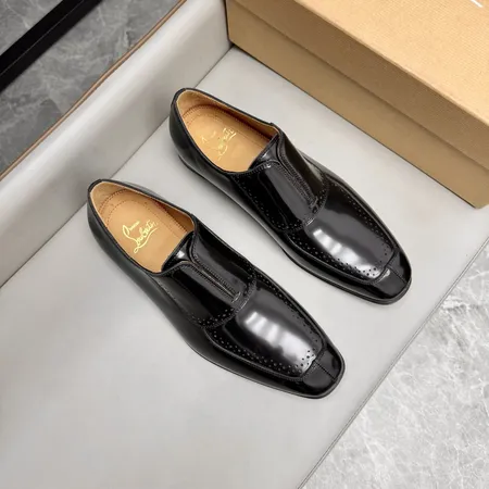 クリスチャン・ルブタン ビジネスシューズ