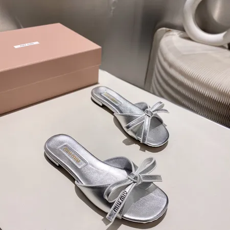 ミュウミュウ スリッパ