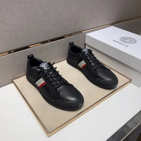 ヴェルサーチ カジュアルシューズ