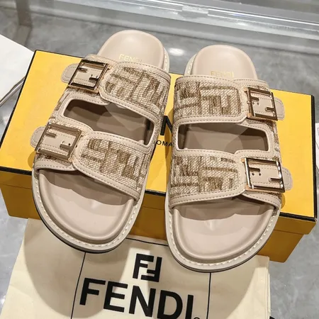 フェンディ スリッパ