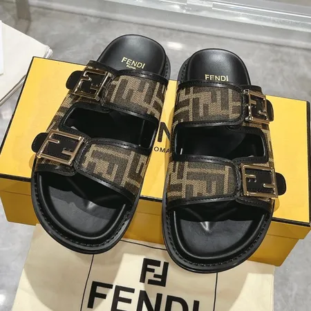 フェンディ スリッパ
