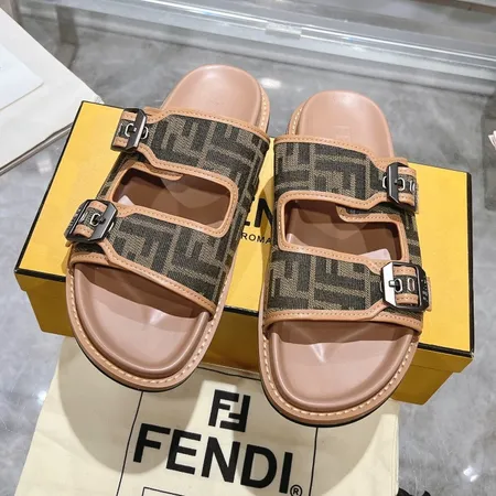 フェンディ スリッパ