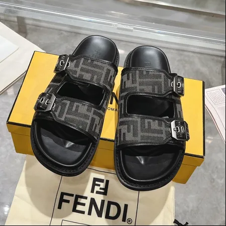 フェンディ スリッパ
