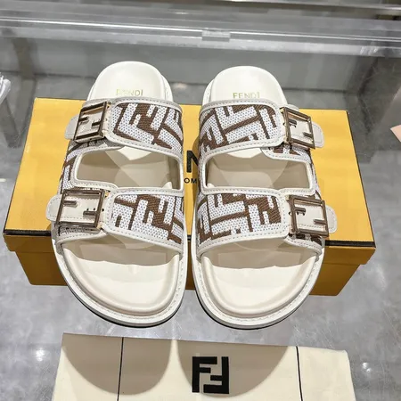 フェンディ スリッパ