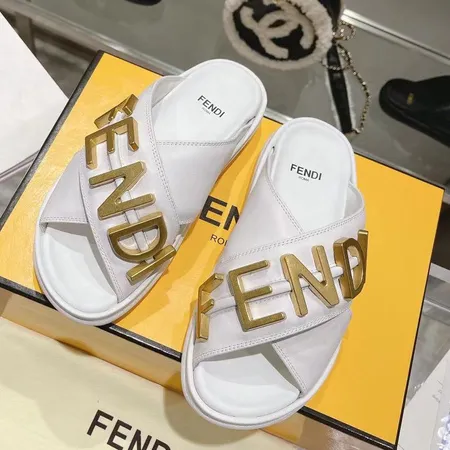 フェンディ スリッパ