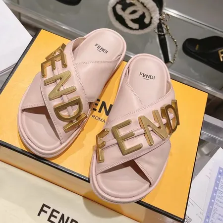 フェンディ スリッパ