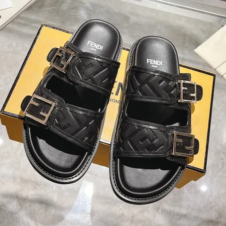 フェンディ スリッパ