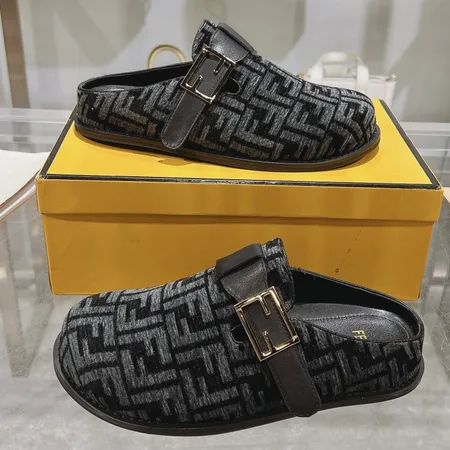 フェンディ スリッパ