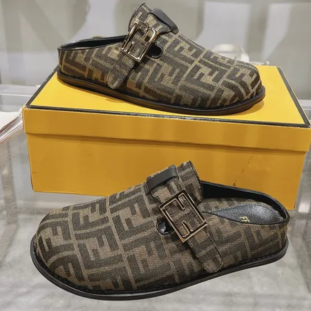 フェンディ スリッパ