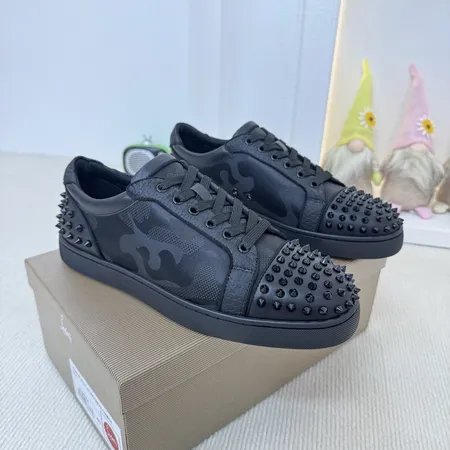 クリスチャン・ルブタン カジュアルシューズ