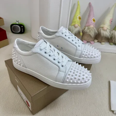 クリスチャン・ルブタン カジュアルシューズ