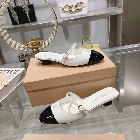 ミュウミュウ スリッパ