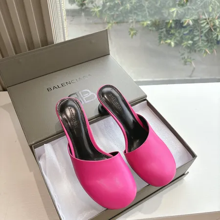 バレンシアガ サンダル