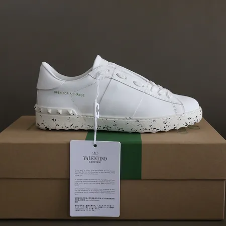 ヴァレンティノ カジュアルシューズ