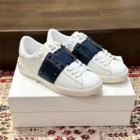 ヴァレンティノ カジュアルシューズ