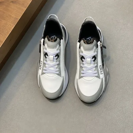 フェンディ スニーカー