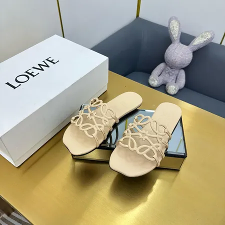 ロエベ スリッパ